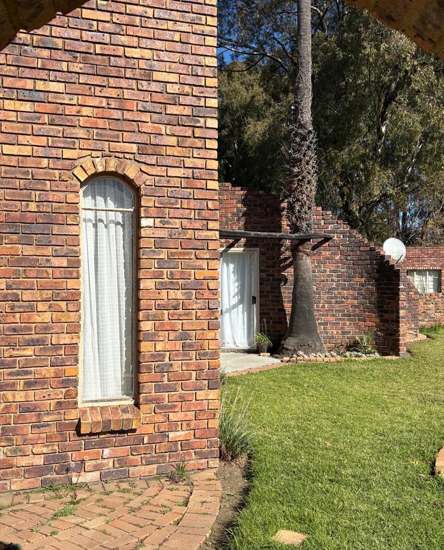 4 Bedroom Property for Sale in Heilbron Free State
